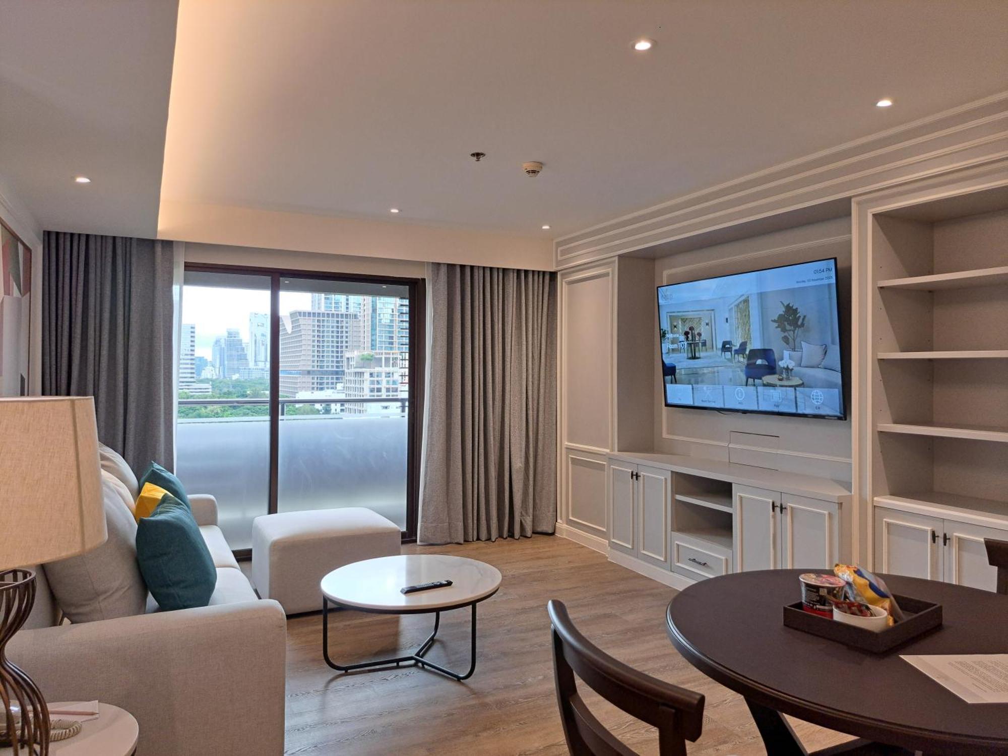 One Bedroom Platinum Plus Suite